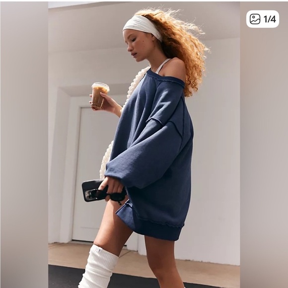 NWOT Free People movement one to beat pullover in blue - Picture 6 of 6